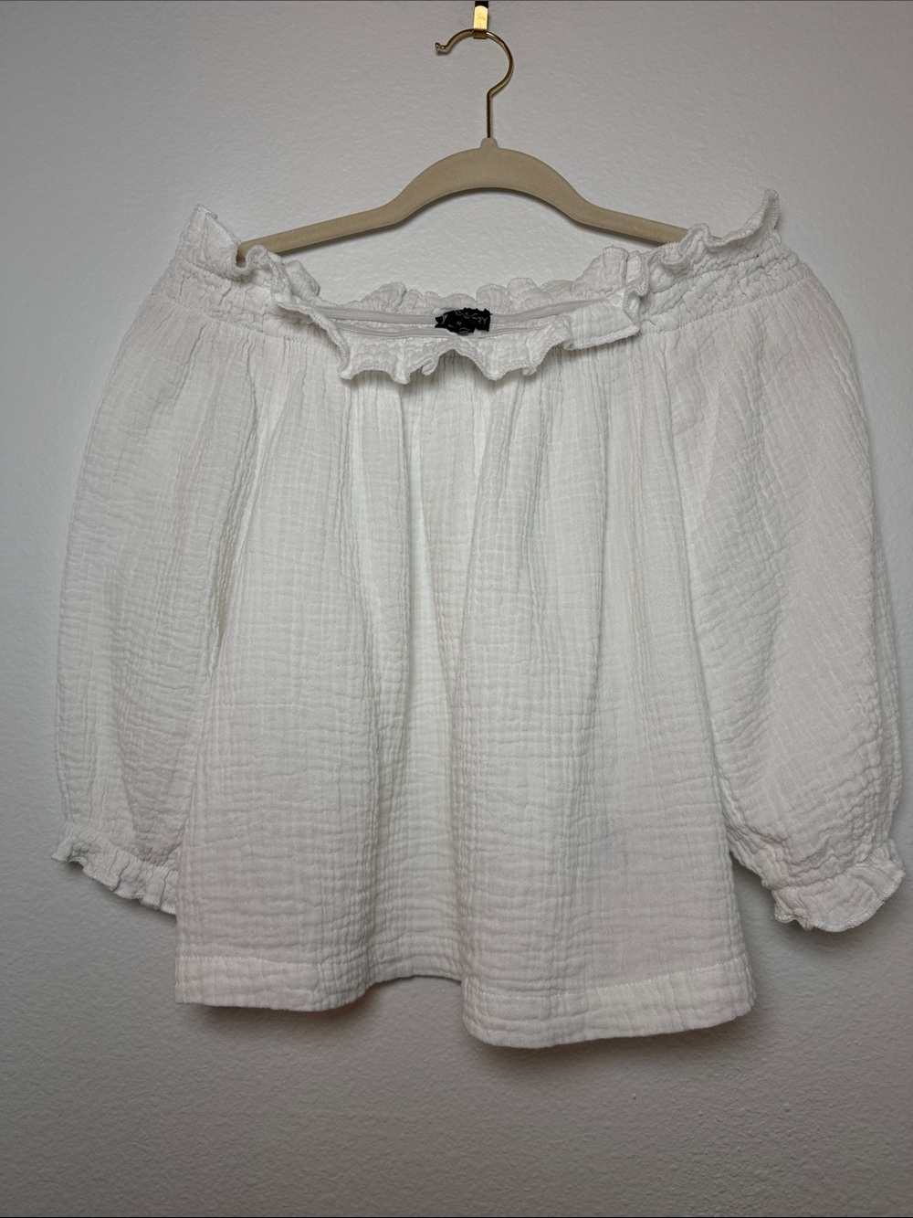 Women's White Off-Shoulder Gauze Peasant Top